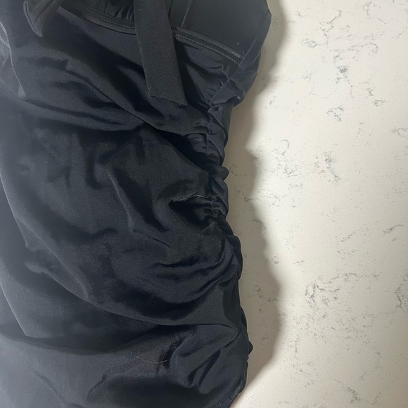 Victoria's Secret The Forever Black One Piece Swimsuit Gold Logo Sz Medium - Picture 3 of 7